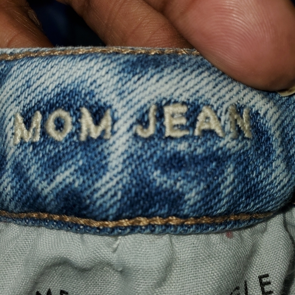 American Eagle Mom jean - Picture 7 of 15